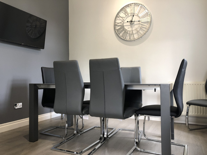 Others 5, Catherines House, Solihull