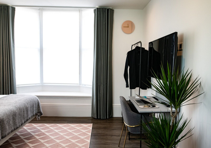 Others 5, Nitehouse Serviced Apartments, Reading