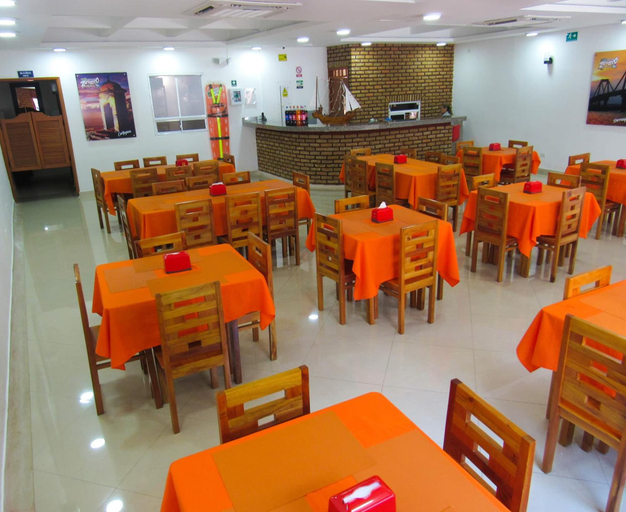 Food & Drinks 4, Hotel NelyMar, Santa Marta (Dist. Esp.)