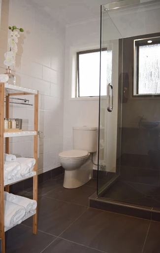 Bathroom 3, Kea Apartments, Nelson