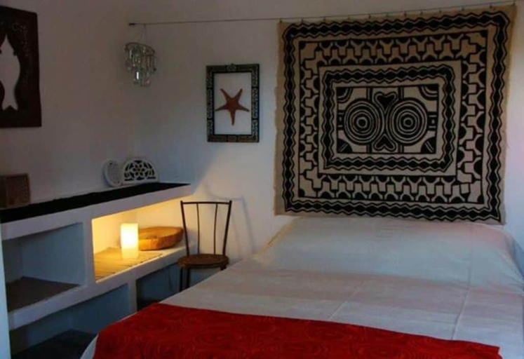 Bedroom, Trullo di Raffa, Brindisi