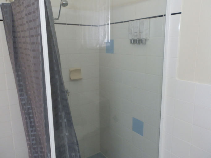 Bathroom 4, Coachman Motel, Toowoomba - North-East