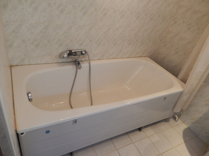 Bathroom 3, Janishi Residencies, Negombo
