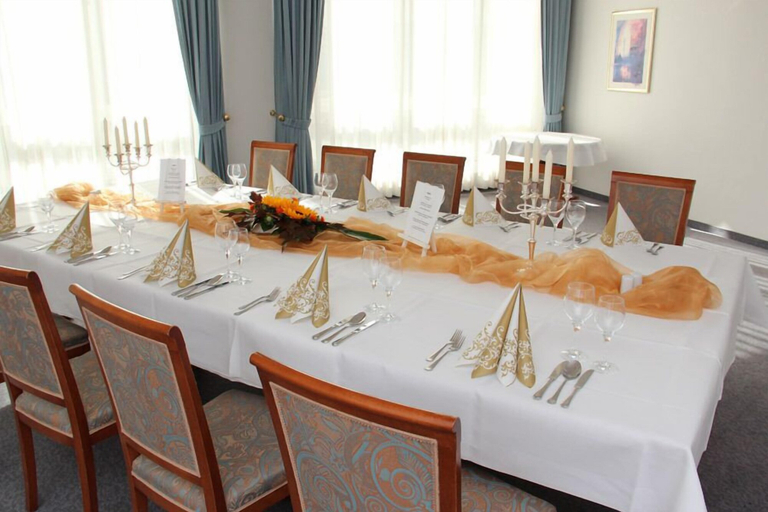 Food & Drinks 5, Hotel Ascania, Salzlandkreis