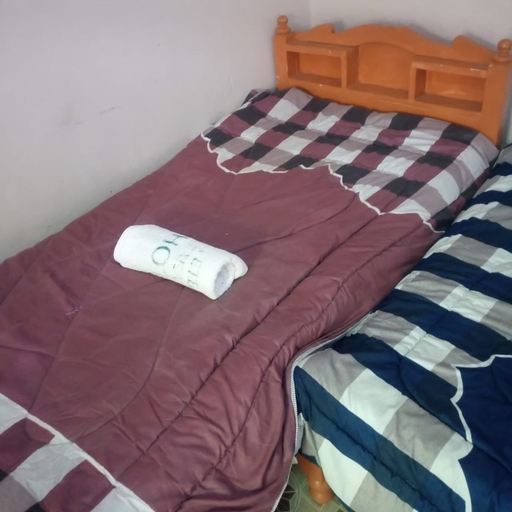 Room 4, Veterans Paradise Hotel, Bahati
