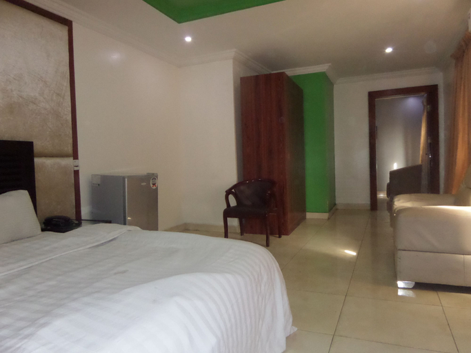 Bedroom 4, Serena Hotel & Suites, Surulere