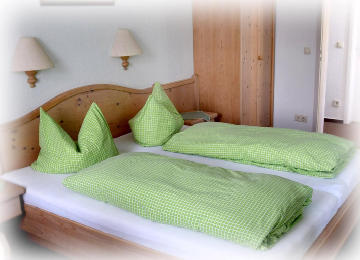 Bedroom 2, Landhotel Stadt Nuernberg, Mansfeld-Südharz