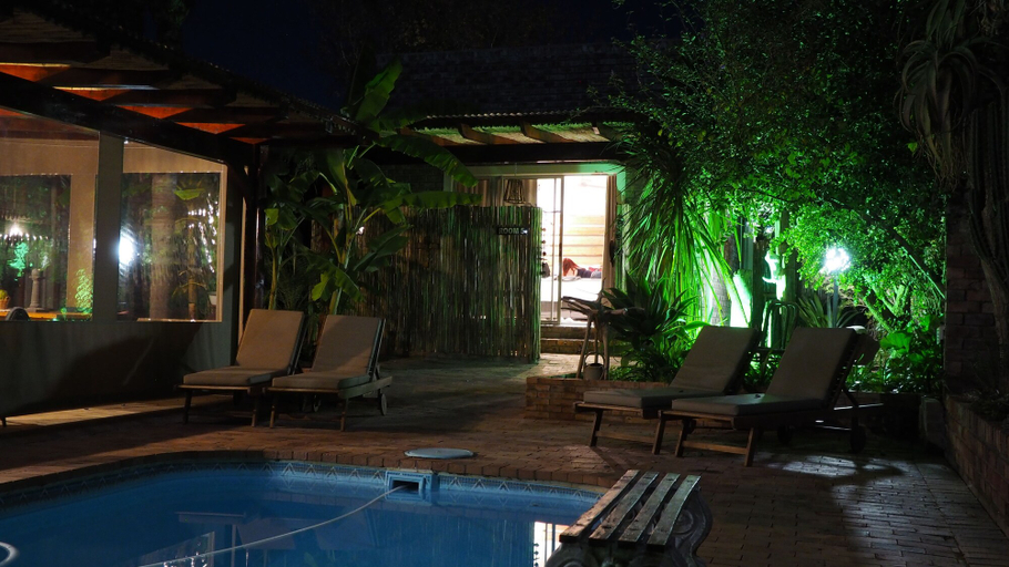 Sport & Beauty 2, Earthbound B&B, Eden