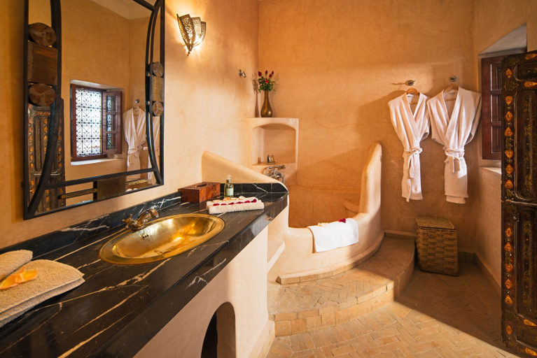 Bathroom 5, Riad Darhani, Marrakech