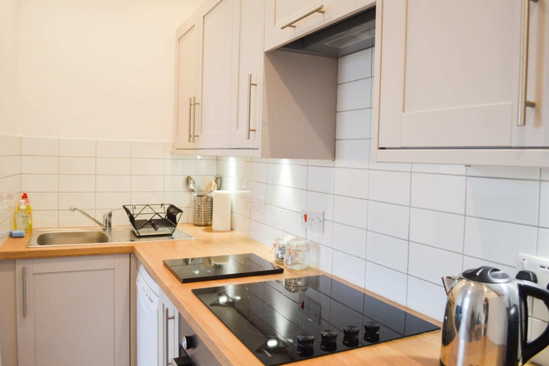 Others 3, Modern 1 Bedroom Flat In the Heart of Edinburgh, Edinburgh