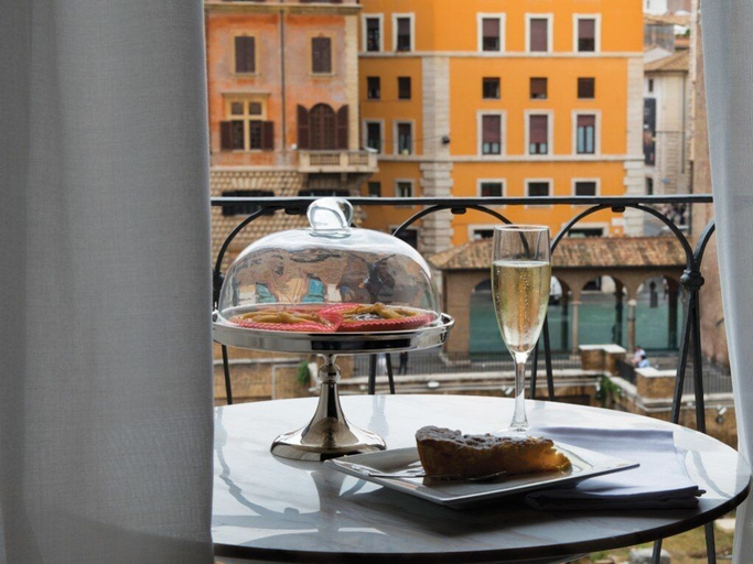 Food & Drinks 5, Maison Torre Argentina, Rome