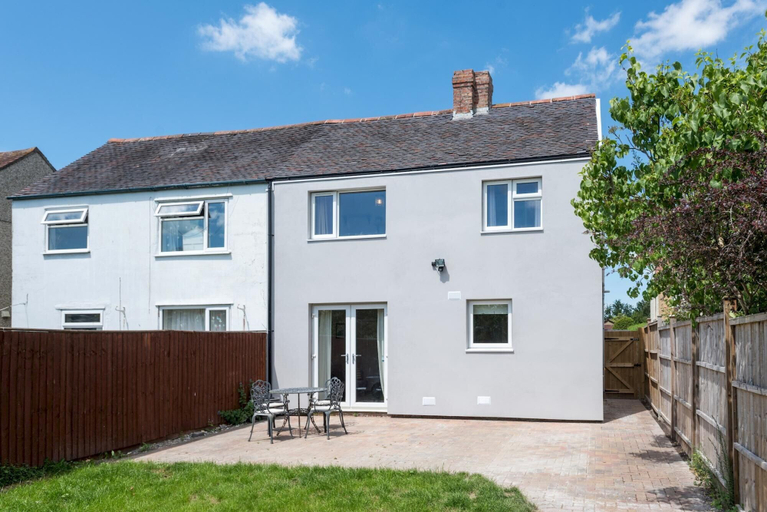 Exterior & Views, The Oxford Abode - 3-bedroom House - Large Garden, Oxfordshire