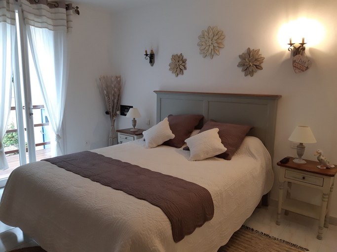 Bedroom 4, Les chambres Manon - Villa la Licorne, Bouches-du-Rhône