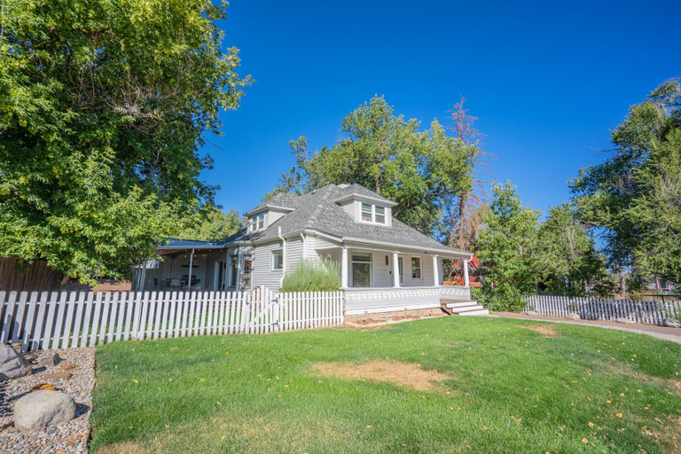 Exterior & Views 2, 4BD Luxuryclose to Downtown3ba & Pet-friendly!!, El Paso