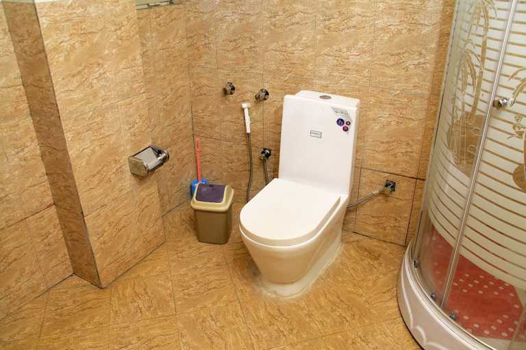Bathroom 4, Fenet Pension, Addis Abeba