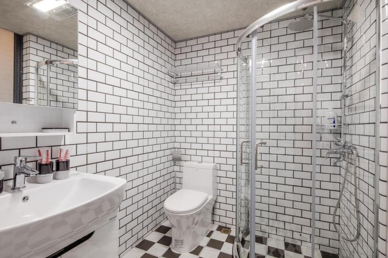 Bathroom 3, Huaxi Angel Hotel - Chengdu, Chengdu