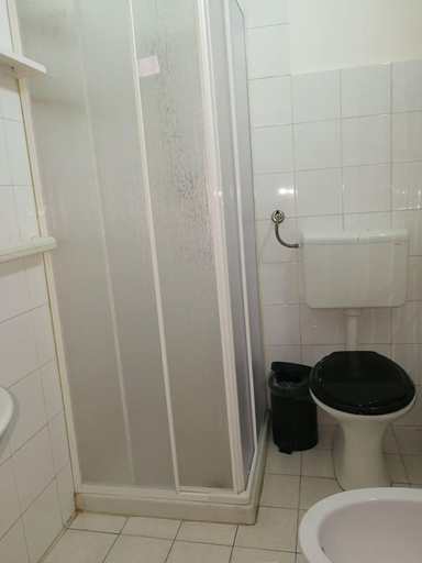 Bathroom, Atrium Rooms, Catania