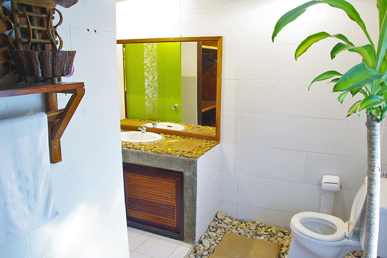 Bathroom 4, Areeya Phuree Resort, Mae Ai