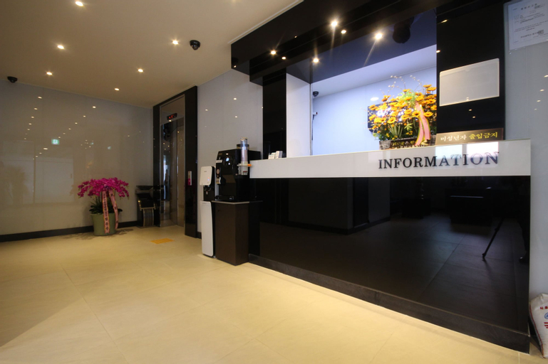 Public Area 2, WA Hotel Nampo, Jung