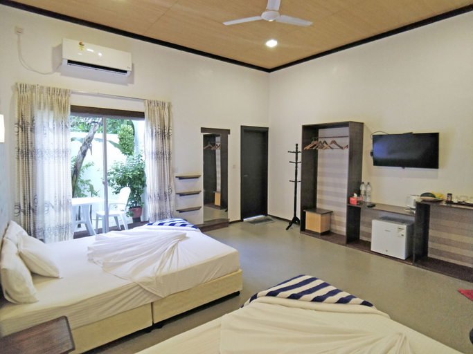 Bedroom 3, Thoddoo Inn