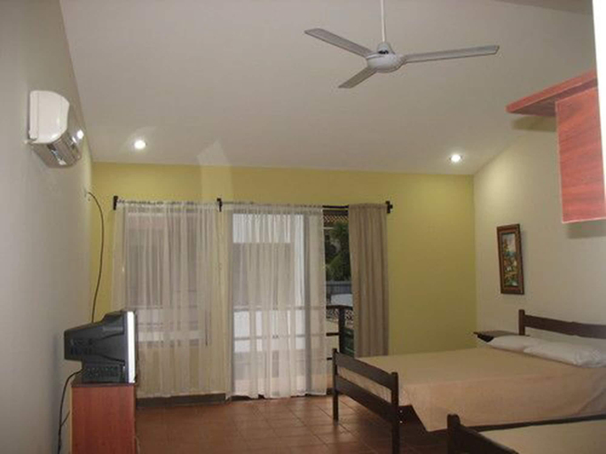 Bedroom 2, Belen Suites, Belén