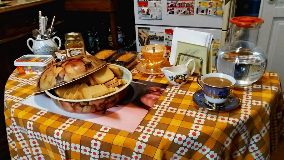 Food & Drinks 5, Athens Quinta - Hostel, Attica