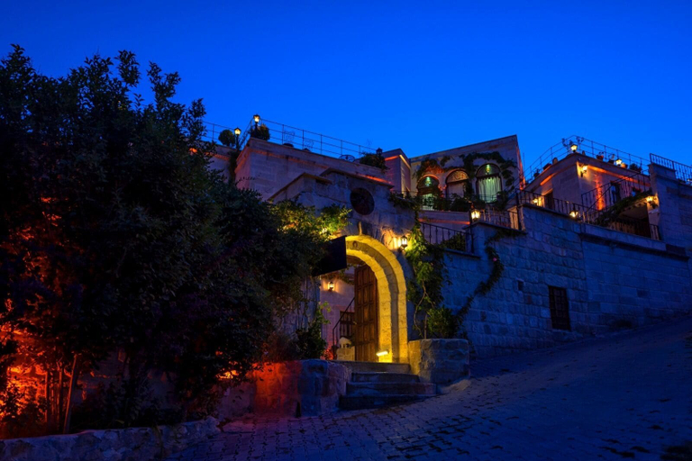 Exterior & Views 4, Sinasos Palace Cave Hotel, Ürgüp