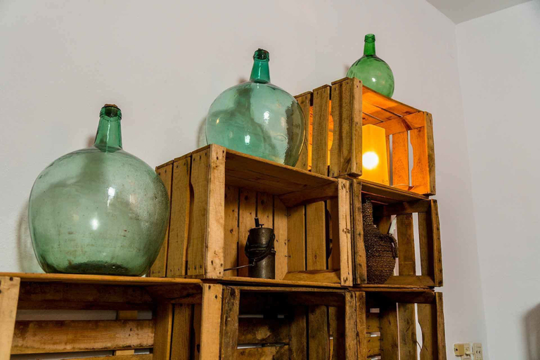 Food & Drinks, Cazorla House Gallery, Jaén