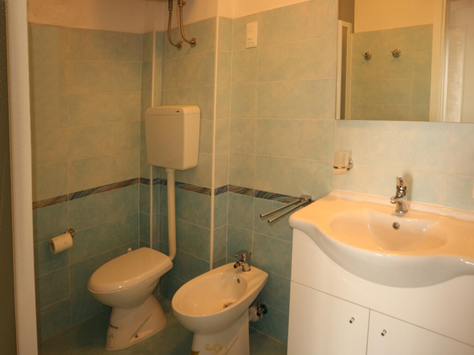 Bathroom 3, Alideco, Udine