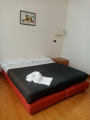 Bedroom 3, Hotel Cavalieri Pinerolo, Torino