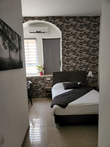 Bedroom 3, Ben Hillel Boutique Hotel