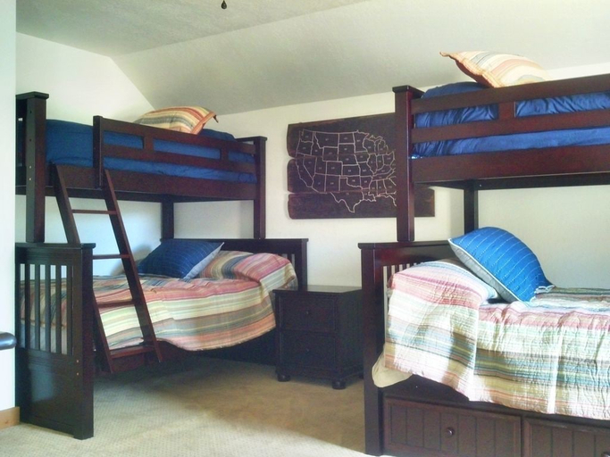 Bedroom 2, Abode at Racquet Club, Summit