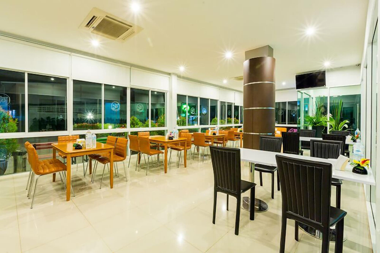 Food & Drinks 4, Tillthong Garden, Lam Thap