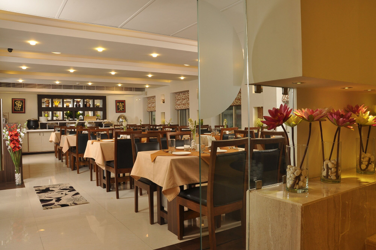 Food & Drinks 5, Hotel Niharika, Kolkata