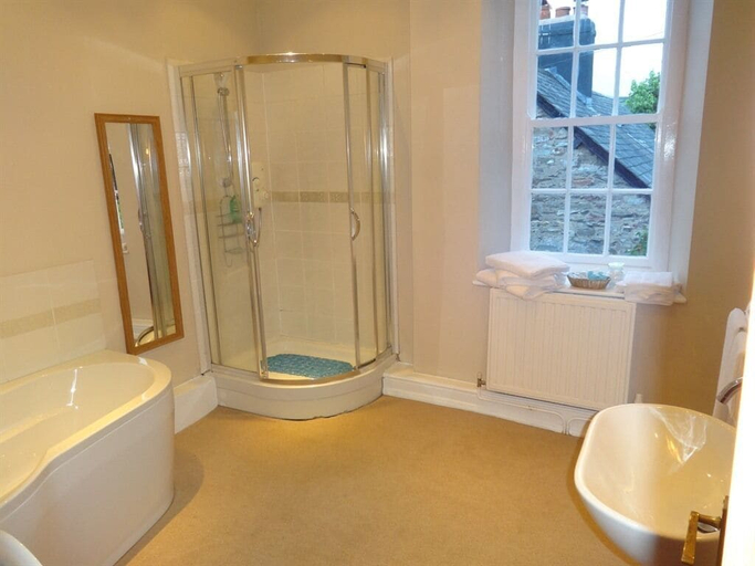 Bathroom 2, The Quarrymans Rest, Devon