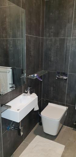 Bathroom 5, Umhlanga Lodge -No children, eThekwini