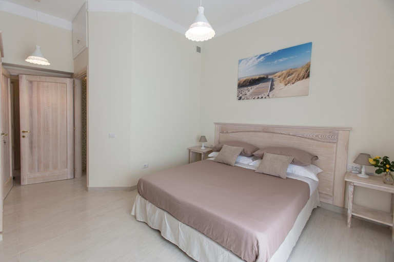Bedroom 3, Brezza Marina Luxury Rooms, Cagliari