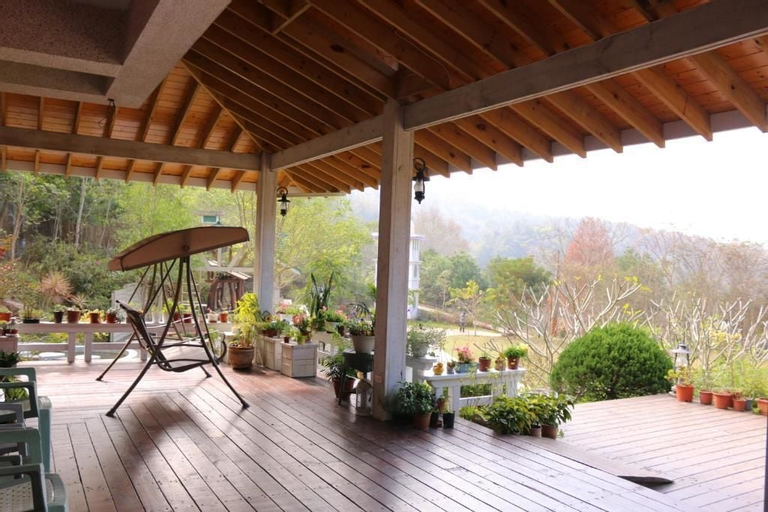 Bear Meets Moose B&B, Nantou