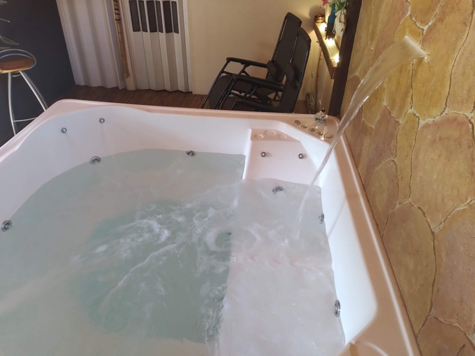 Bathroom 4, Pualy Resort & Spa, Escobar
