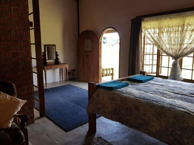 Bedroom 3, The Hay Barn, Umgungundlovu