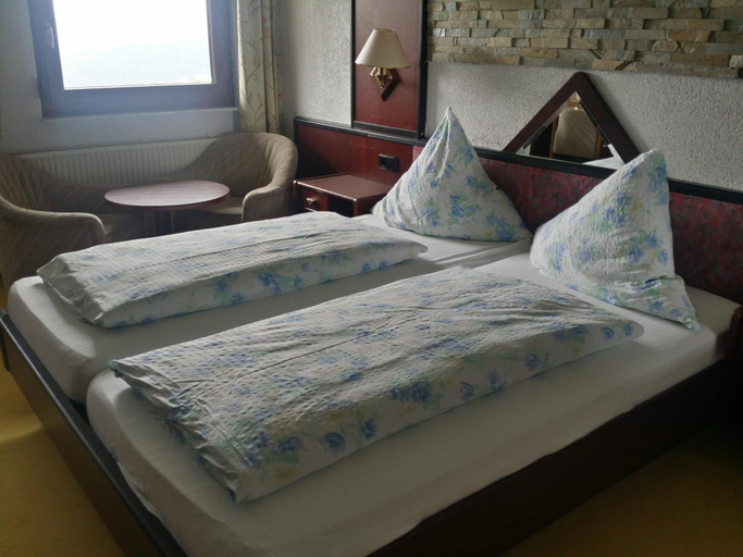 Bedroom 2, Hotel zur Engelsburg, Neuwied