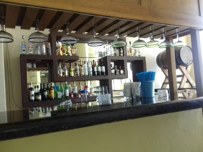 Food & Drinks 5, Bogavante Barra de Navidad, Cihuatlán