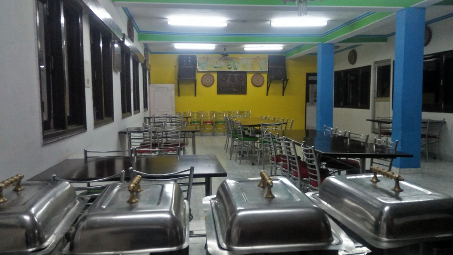 Food & Drinks 5, Shining Star Resort, Chamba