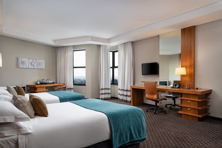 Bedroom 3, Premier Hotel OR Tambo, Ekurhuleni