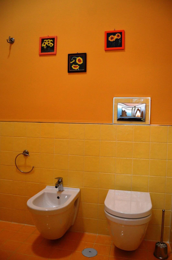 Bathroom 5, B&B La Fontana de li Papi, Salerno