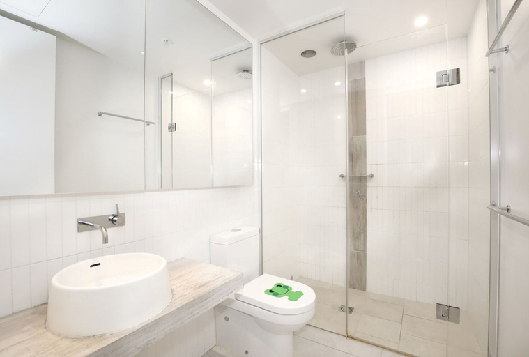 Bathroom 4, ReadySet Apartments Fulton Lane, Melbourne