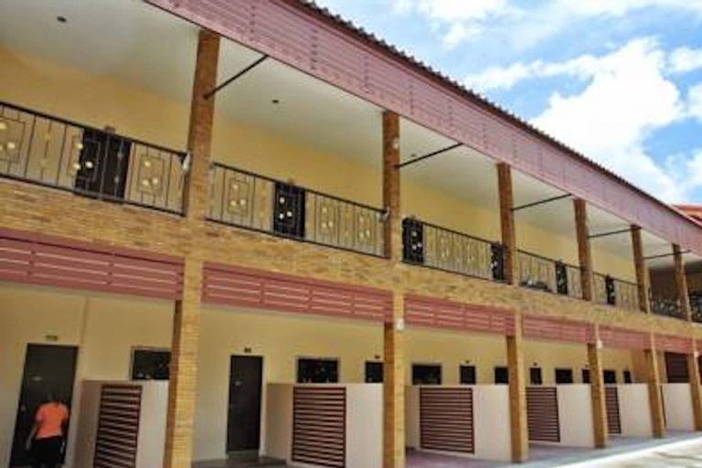 Exterior & Views 22