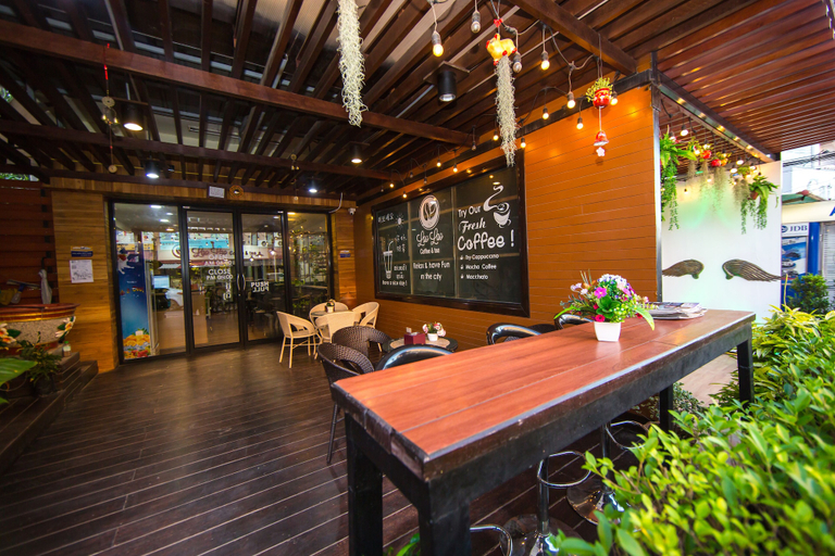 Food & Drinks 4, Lao Lao Cafe and Hostel, Vientiane