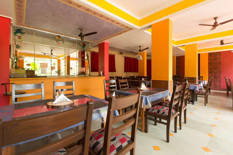 Food & Drinks 5, OYO 6807 Picnic Plaza, North Goa