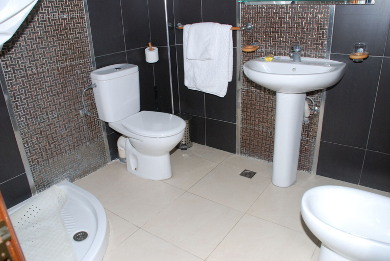 Bathroom 5, Ambassy Hôtel, Kénitra